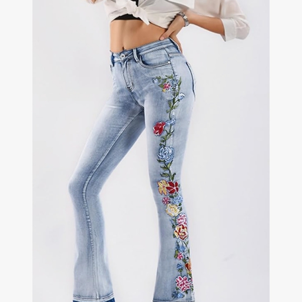 CHARTOU Womens Floral Embroidered High-Rise Bell Bottom Flare Jeans
